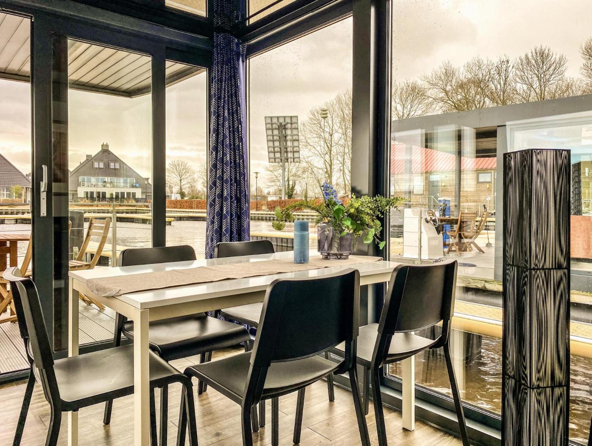 Houseboat Blue Sneekermeer Offingawier Екстериор снимка